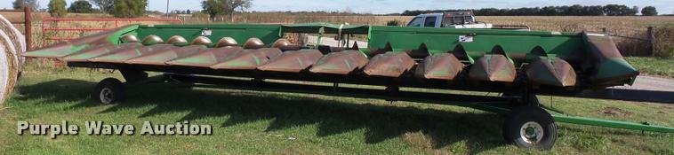 image for item L4375 E-Z Trail 880 header trailer