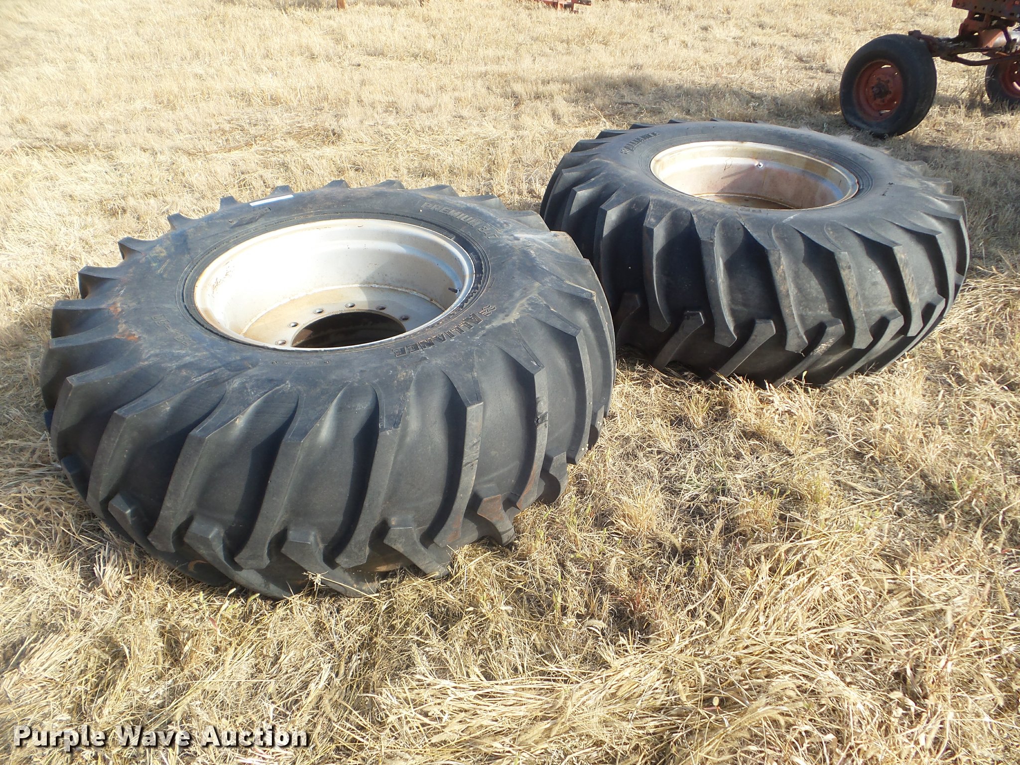 (2) MasseyFerguson 23.130 combine tires in Sublette, KS Item AP9609