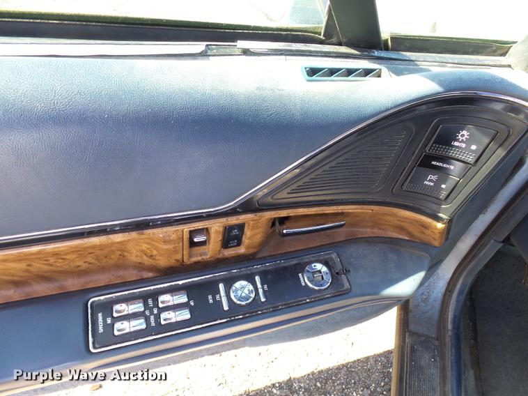 image for item AL9090 1991 Buick Park Avenue