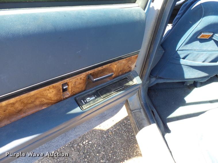 image for item AL9090 1991 Buick Park Avenue