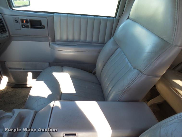 image for item AL9091 1993 Chevrolet S10 Blazer LT SUV