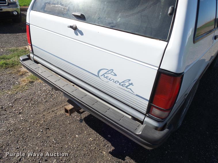 image for item AL9091 1993 Chevrolet S10 Blazer LT SUV