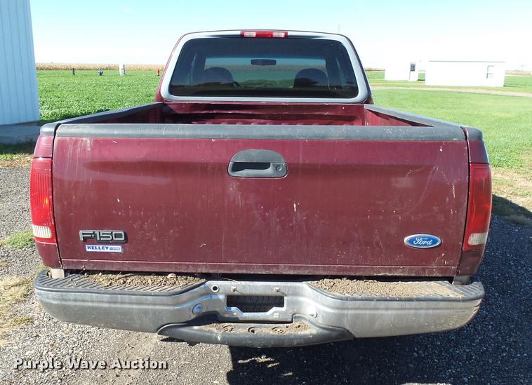 image for item AL9092 1997 Ford F150 SuperCab pickup truck
