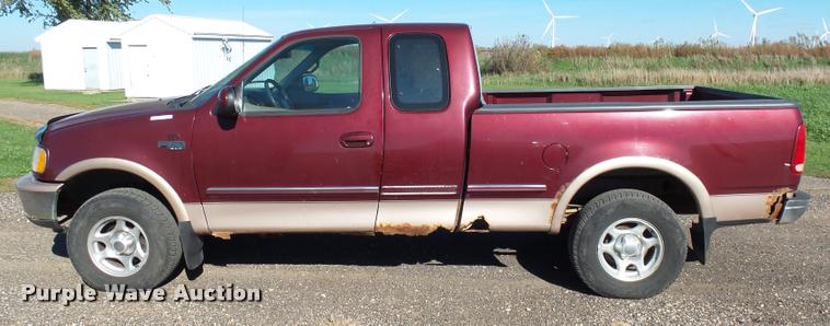 image for item AL9092 1997 Ford F150 SuperCab pickup truck