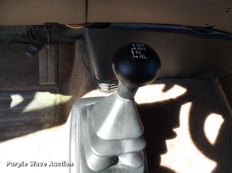 image for item AL9092 1997 Ford F150 SuperCab pickup truck