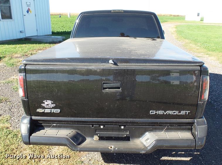 image for item AL9095 1996 Chevrolet S10 Ext. Cab pickup truck