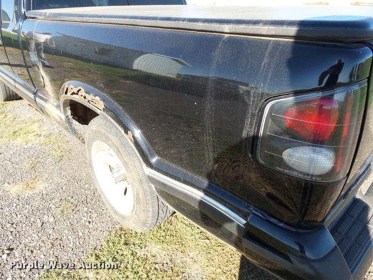 image for item AL9095 1996 Chevrolet S10 Ext. Cab pickup truck