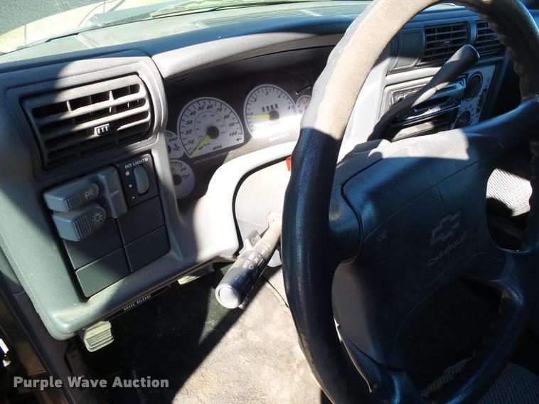 image for item AL9095 1996 Chevrolet S10 Ext. Cab pickup truck