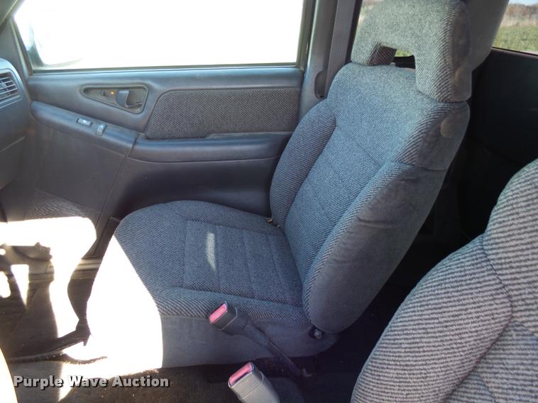 image for item AL9095 1996 Chevrolet S10 Ext. Cab pickup truck