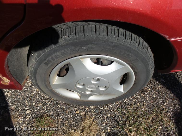 image for item AL9096 2001 Ford Focus