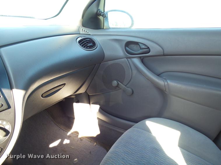 image for item AL9096 2001 Ford Focus