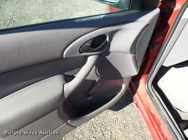 image for item AL9096 2001 Ford Focus