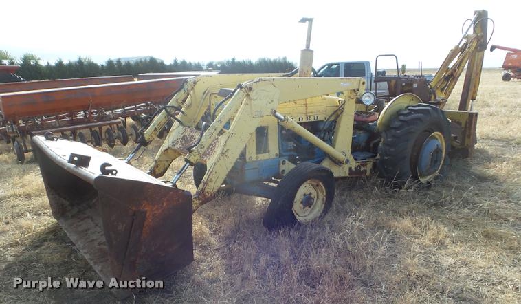 image for item AP9611 Ford 450 backhoe