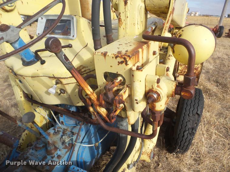 image for item AP9611 Ford 450 backhoe