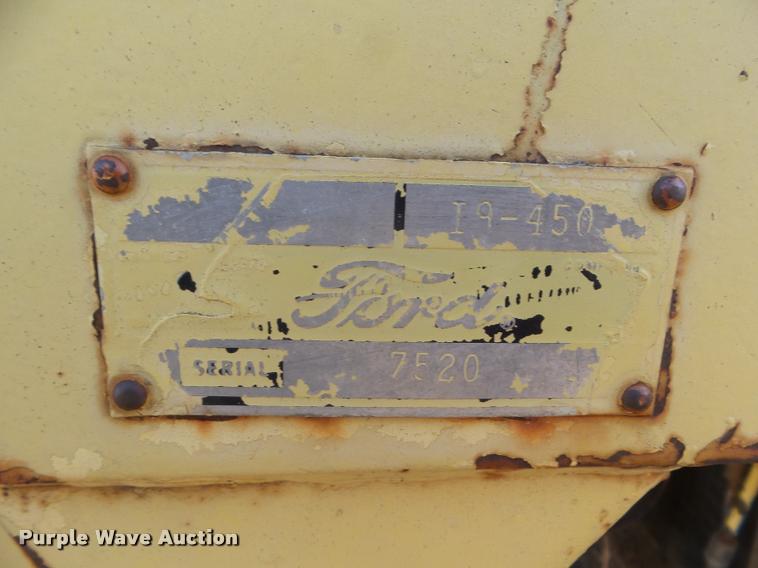 image for item AP9611 Ford 450 backhoe
