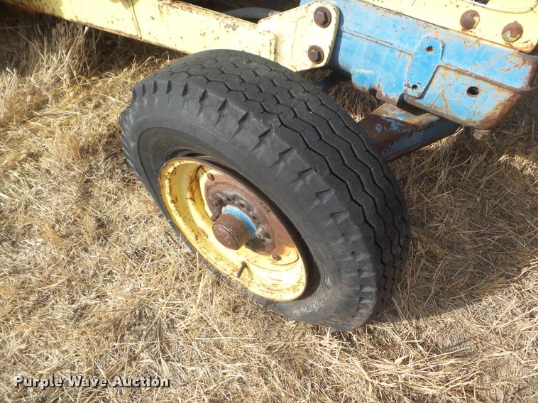 image for item AP9611 Ford 450 backhoe