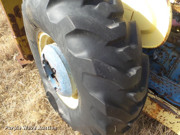 image for item AP9611 Ford 450 backhoe