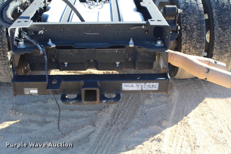 image for item AQ9524 2008 Ford F550 Crew Cab truck cab and chassis