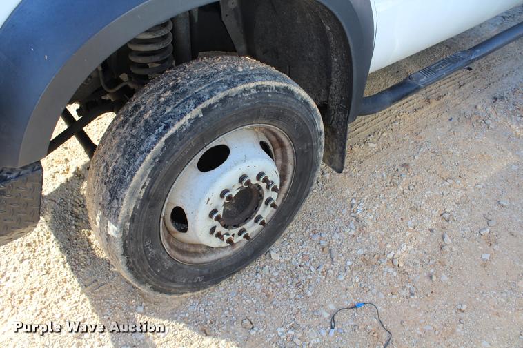 image for item AQ9524 2008 Ford F550 Crew Cab truck cab and chassis