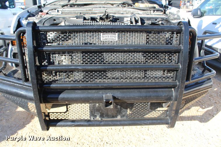 image for item AQ9524 2008 Ford F550 Crew Cab truck cab and chassis