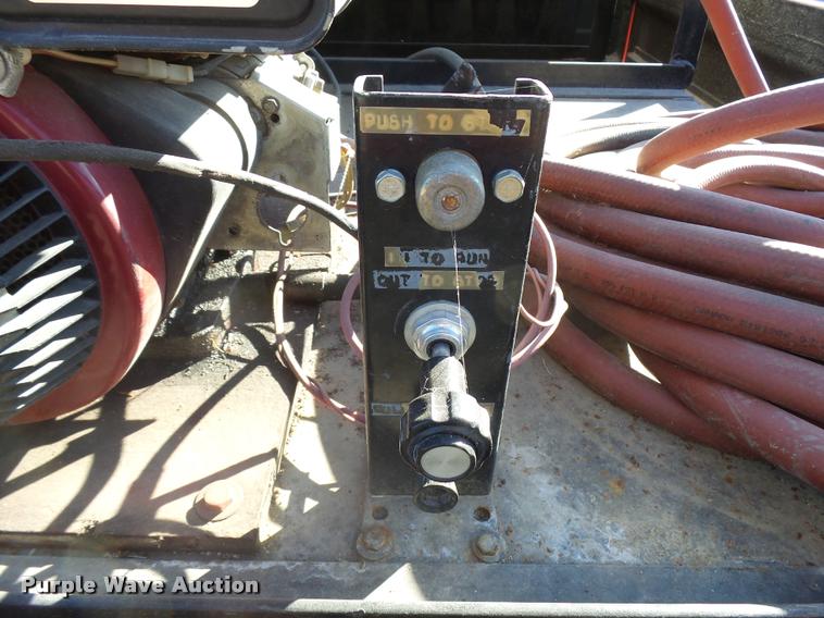 image for item AS9505 1992 Daihatsu HiJet utility vehicle