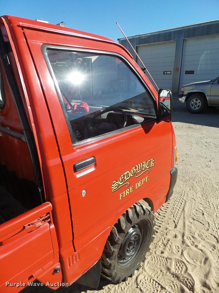 image for item AS9505 1992 Daihatsu HiJet utility vehicle