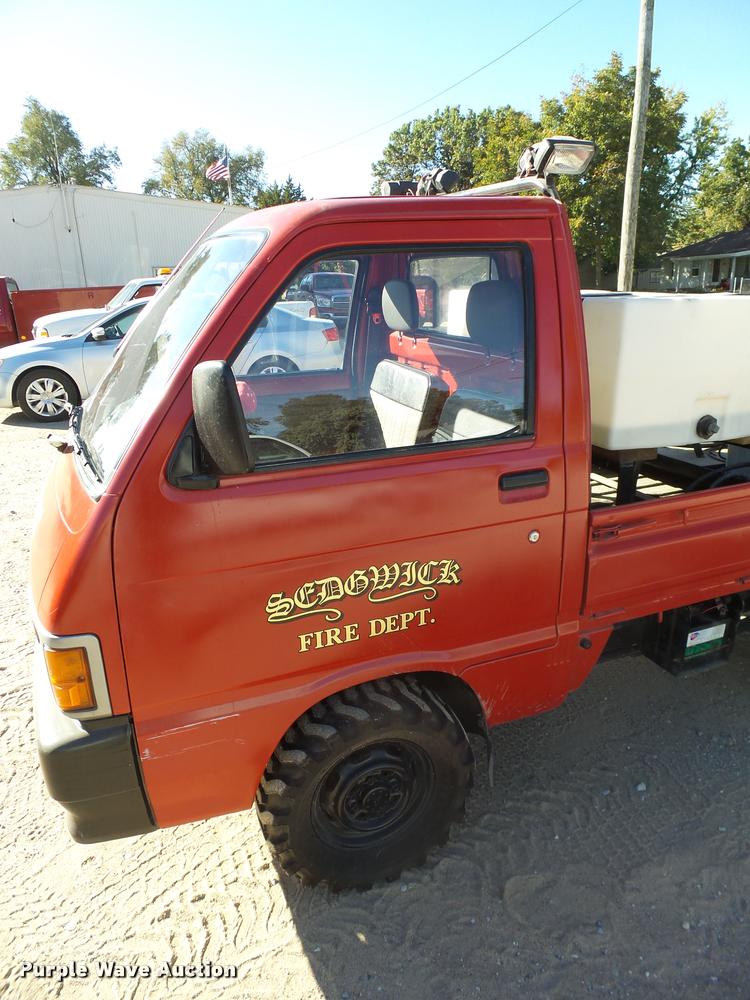 image for item AS9505 1992 Daihatsu HiJet utility vehicle