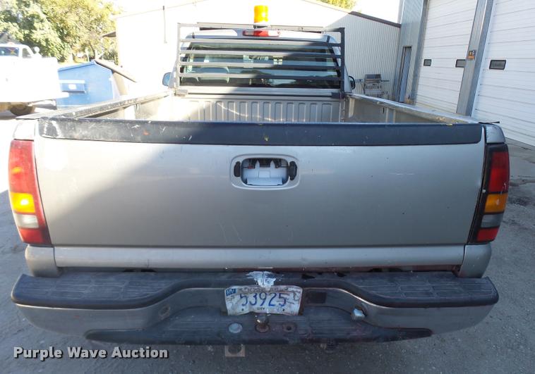 image for item AS9506 1999 GMC Sierra 1500 pickup truck