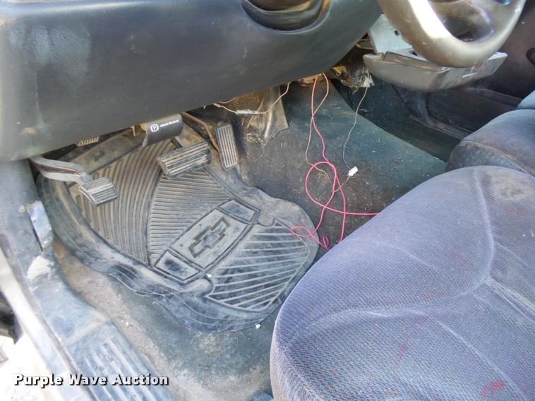 image for item AS9506 1999 GMC Sierra 1500 pickup truck