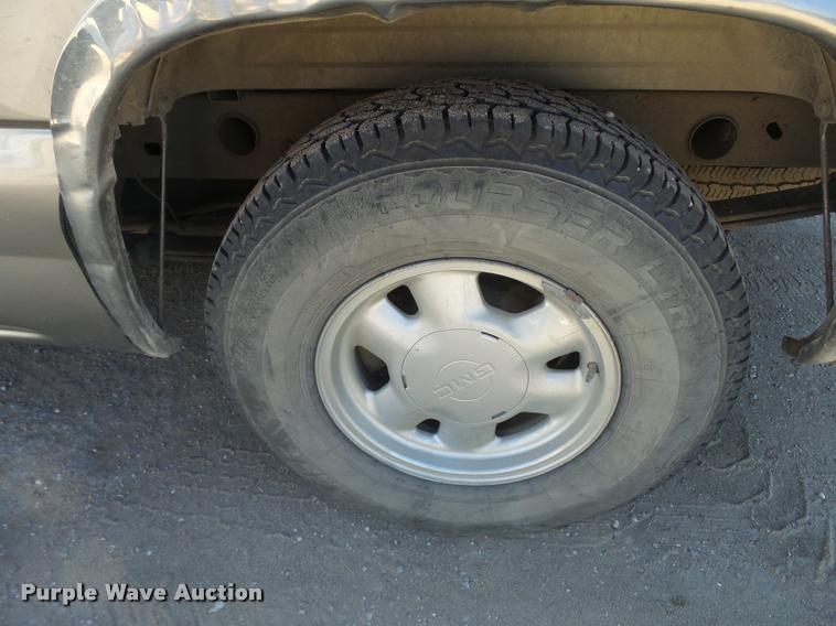 image for item AS9506 1999 GMC Sierra 1500 pickup truck