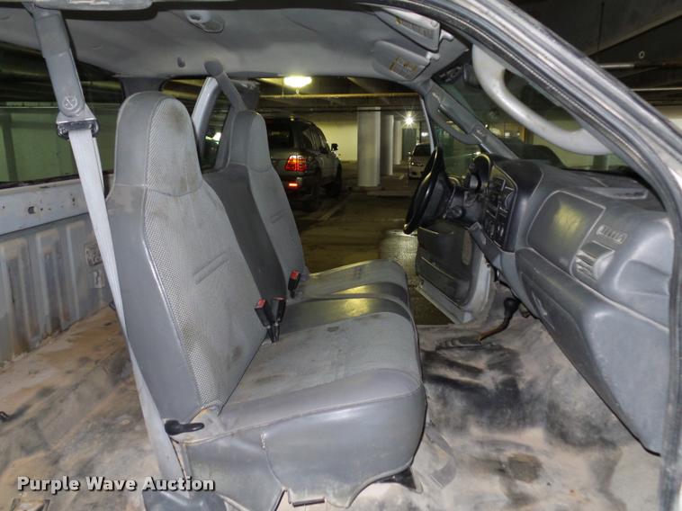 image for item AX9058 2006 Ford F250 Super Duty SuperCab pickup truck