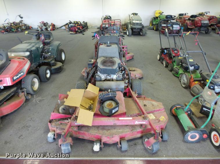 (3) ZTR lawn mowers in Desoto, MO Item AX9119 sold Purple Wave