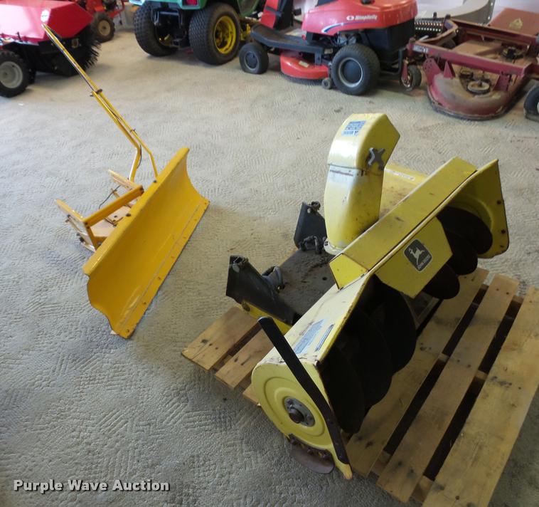 image for item AX9132 Lawn and garden equipment