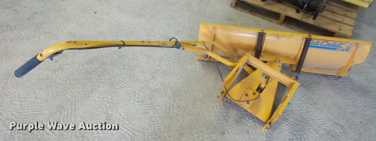 image for item AX9132 Lawn and garden equipment