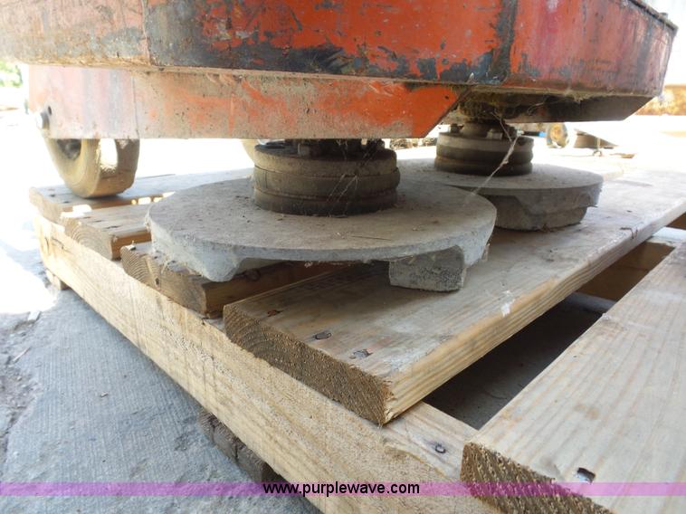 image for item BG9726 Concrete grinder