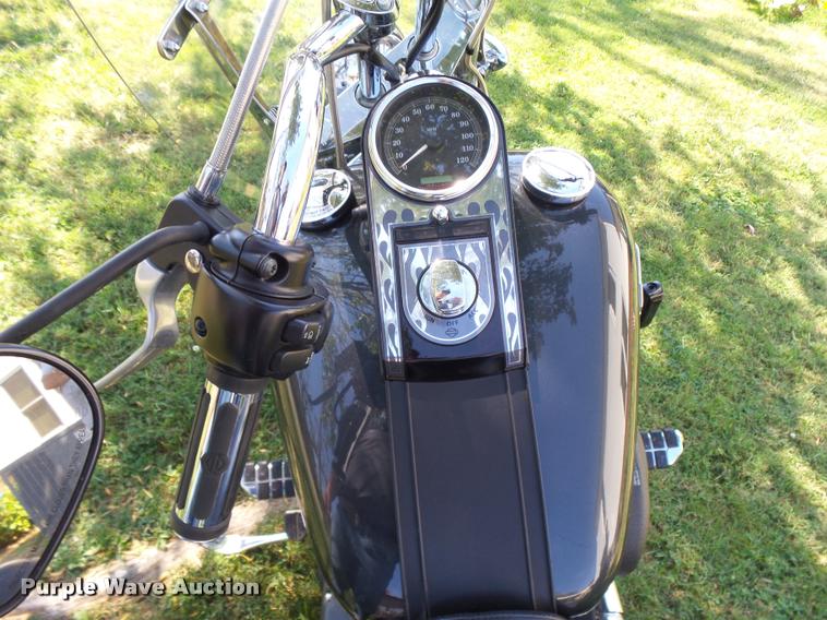 image for item BU9761 2005 Harley Davidson 1450 Softail Night Train motorcycle