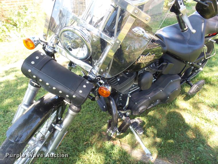 image for item BU9761 2005 Harley Davidson 1450 Softail Night Train motorcycle