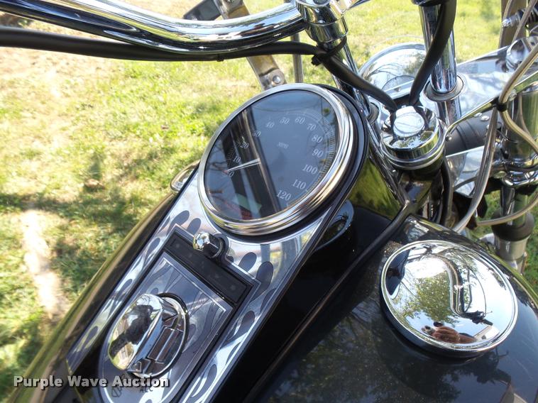 image for item BU9761 2005 Harley Davidson 1450 Softail Night Train motorcycle