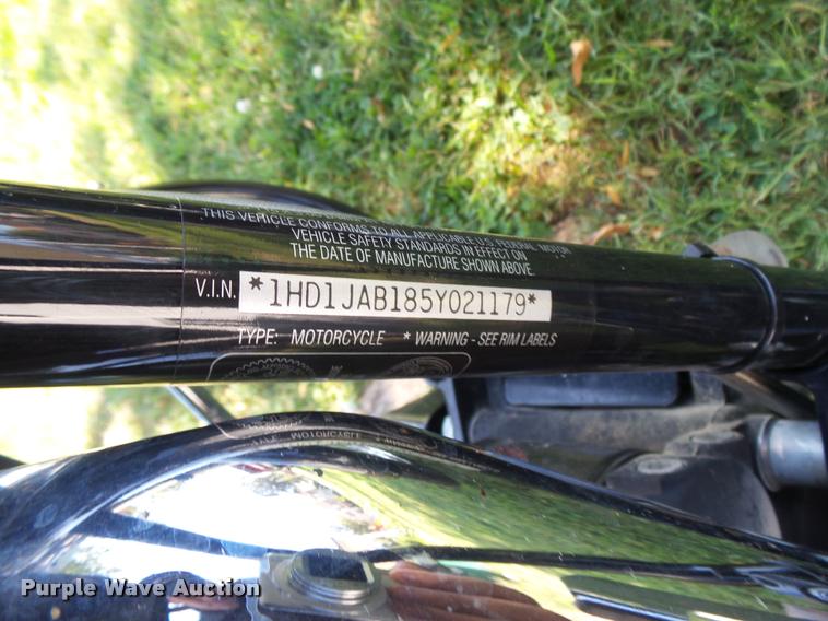 image for item BU9761 2005 Harley Davidson 1450 Softail Night Train motorcycle