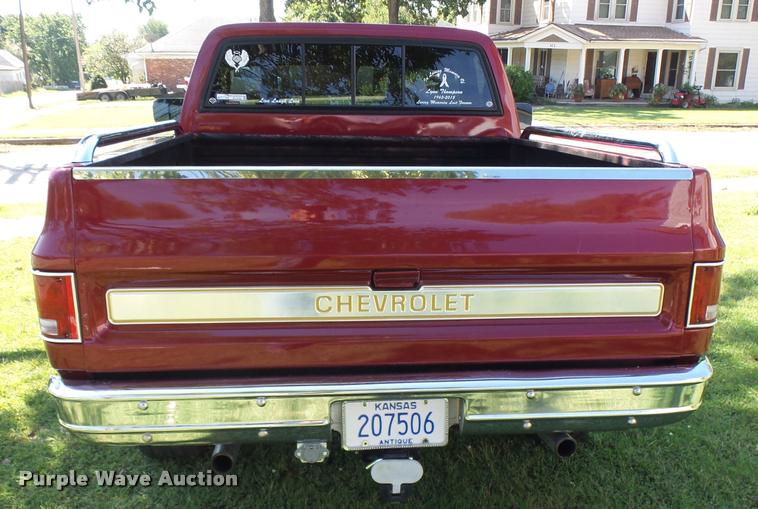 image for item BU9762 1977 Chevrolet Cheyenne 10 pickup truck