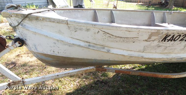 image for item BU9763 1950 aluminum v-bottom boat