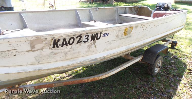 image for item BU9763 1950 aluminum v-bottom boat