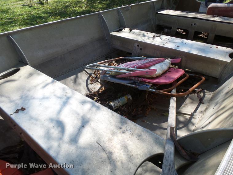 image for item BU9763 1950 aluminum v-bottom boat