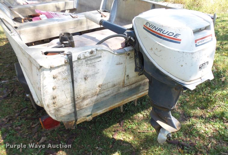 image for item BU9763 1950 aluminum v-bottom boat