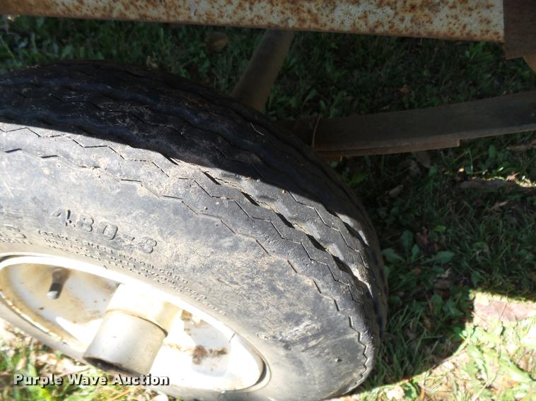 image for item BU9763 1950 aluminum v-bottom boat