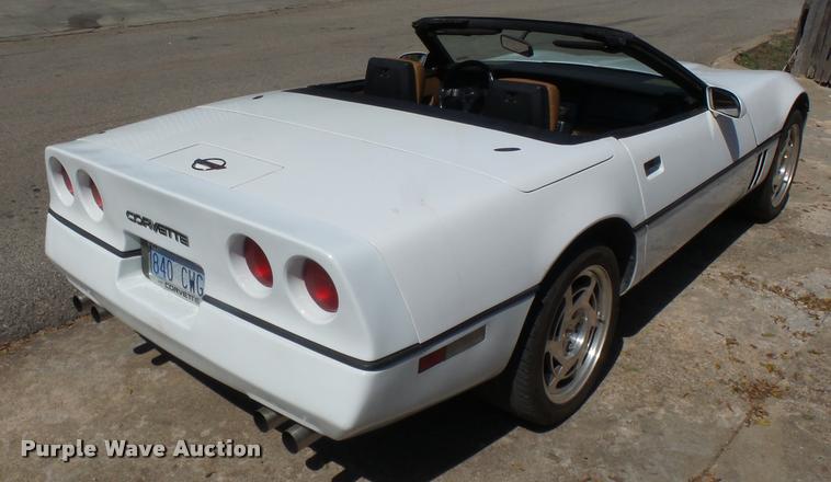 image for item BU9766 1989 Chevrolet Corvette convertible