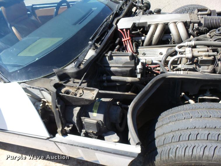 image for item BU9766 1989 Chevrolet Corvette convertible