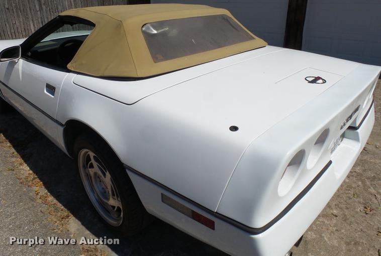 image for item BU9766 1989 Chevrolet Corvette convertible