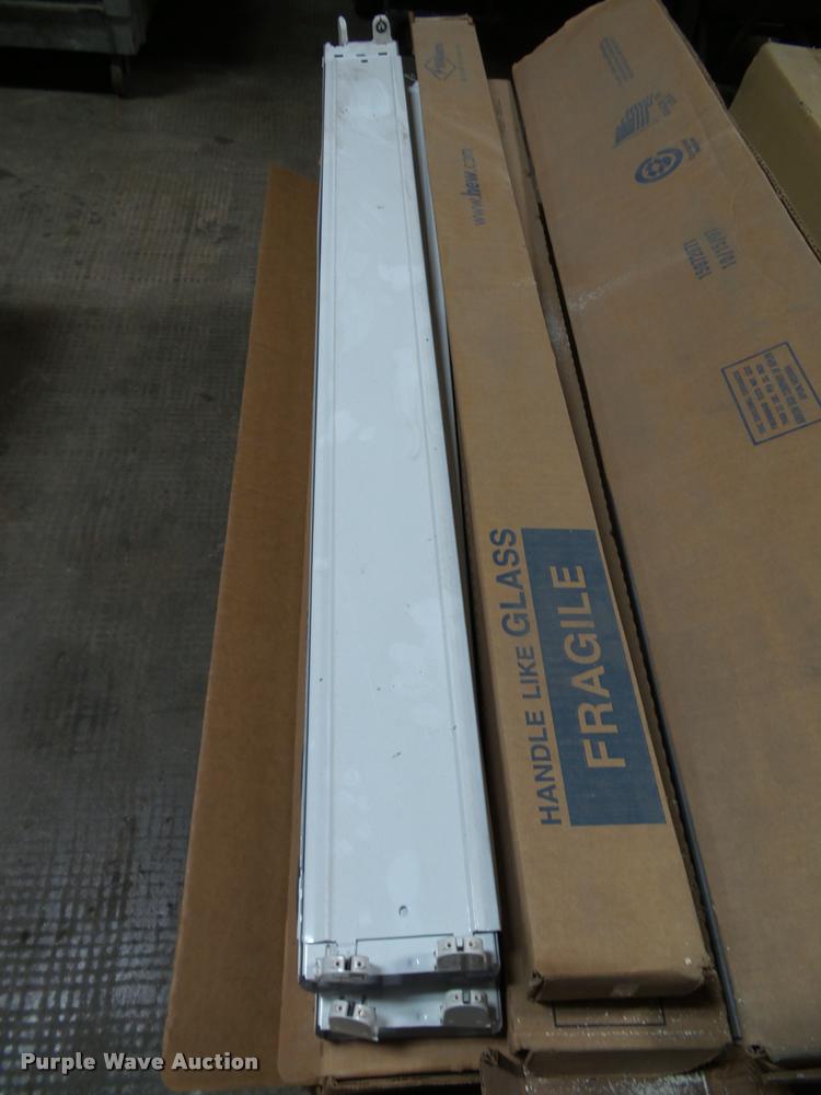 image for item BV9452 (17) light fixtures