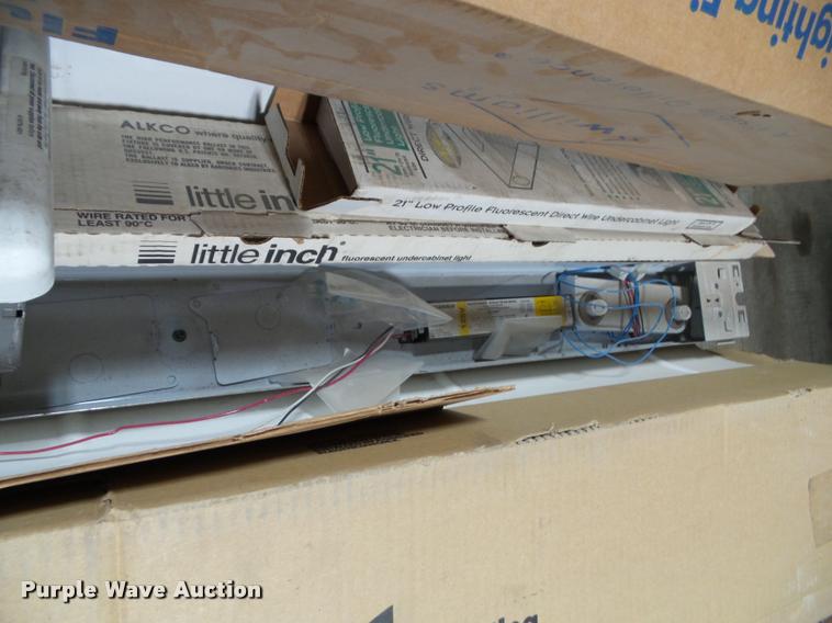 image for item BV9452 (17) light fixtures